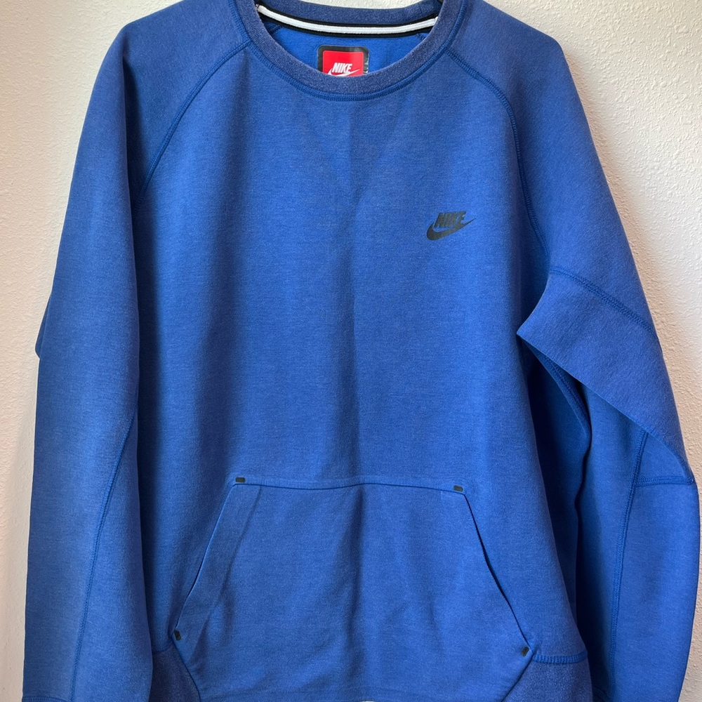 Nike Men's Crewneck Sweater in Blue